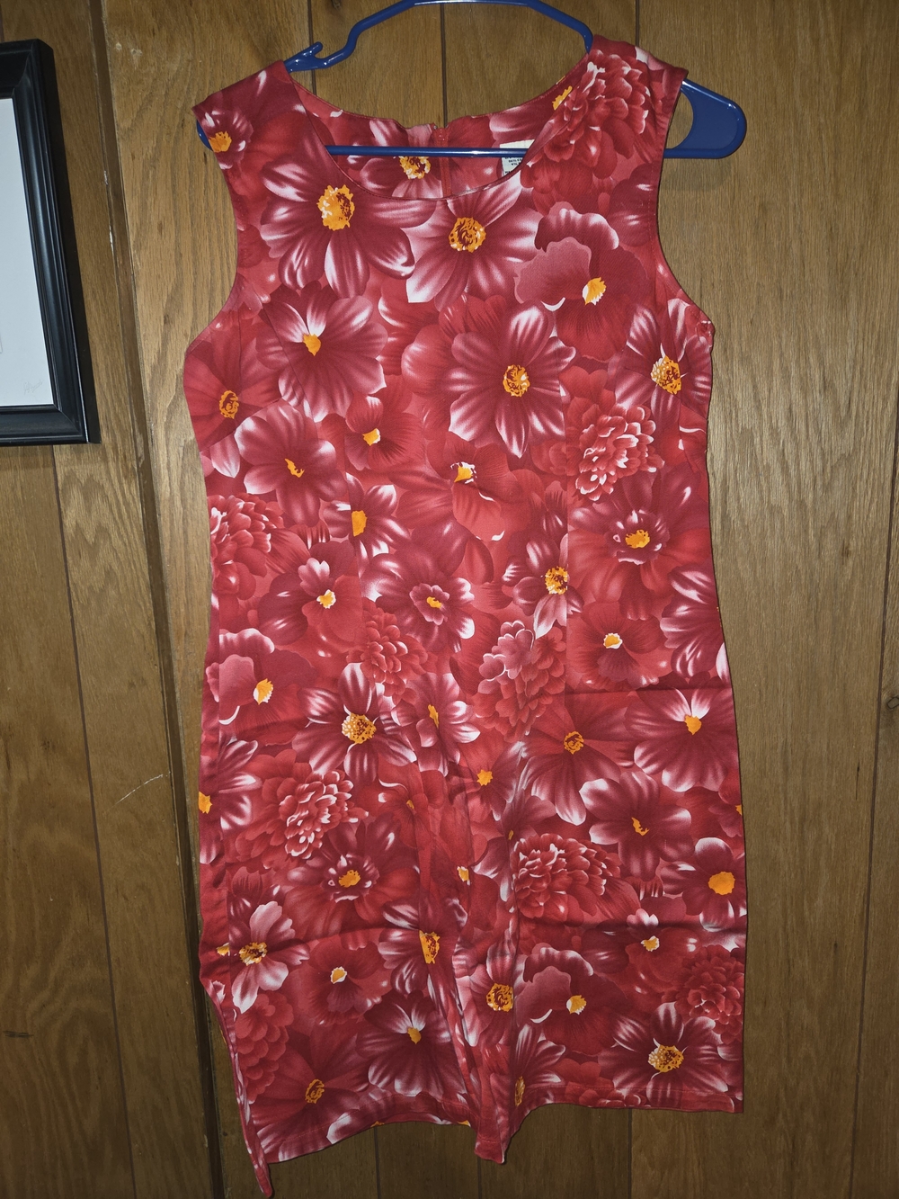 Red Floral Sleeveless Sheath Dress